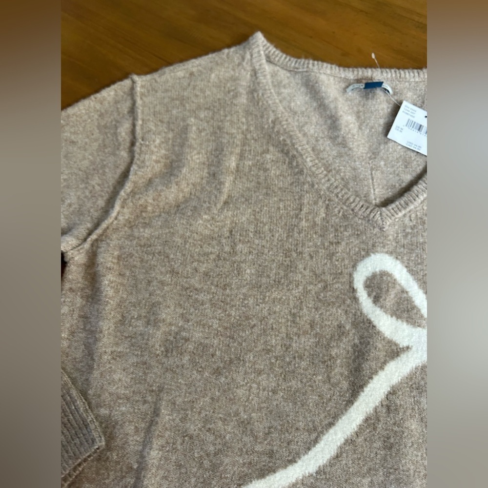 NWT AE Whoa So Soft Tan Sweater with White Bow - Picture 6 of 10